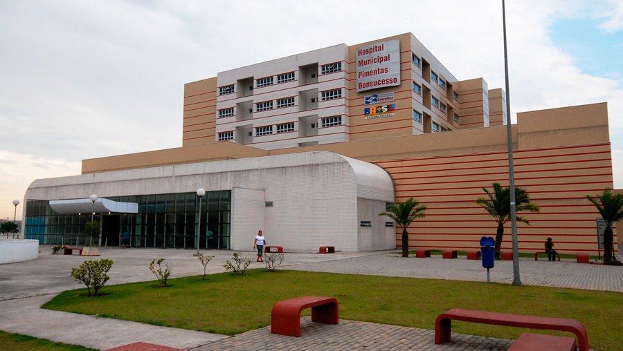 Médico do Hospital Pimentas em Guarulhos foi afastado após confusão com mãe de paciente. Foto: Reprodução