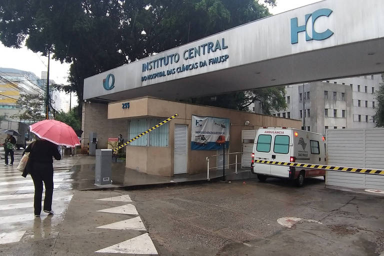 Hospital das Clínicas volta a atender de portões fechados - SP Online