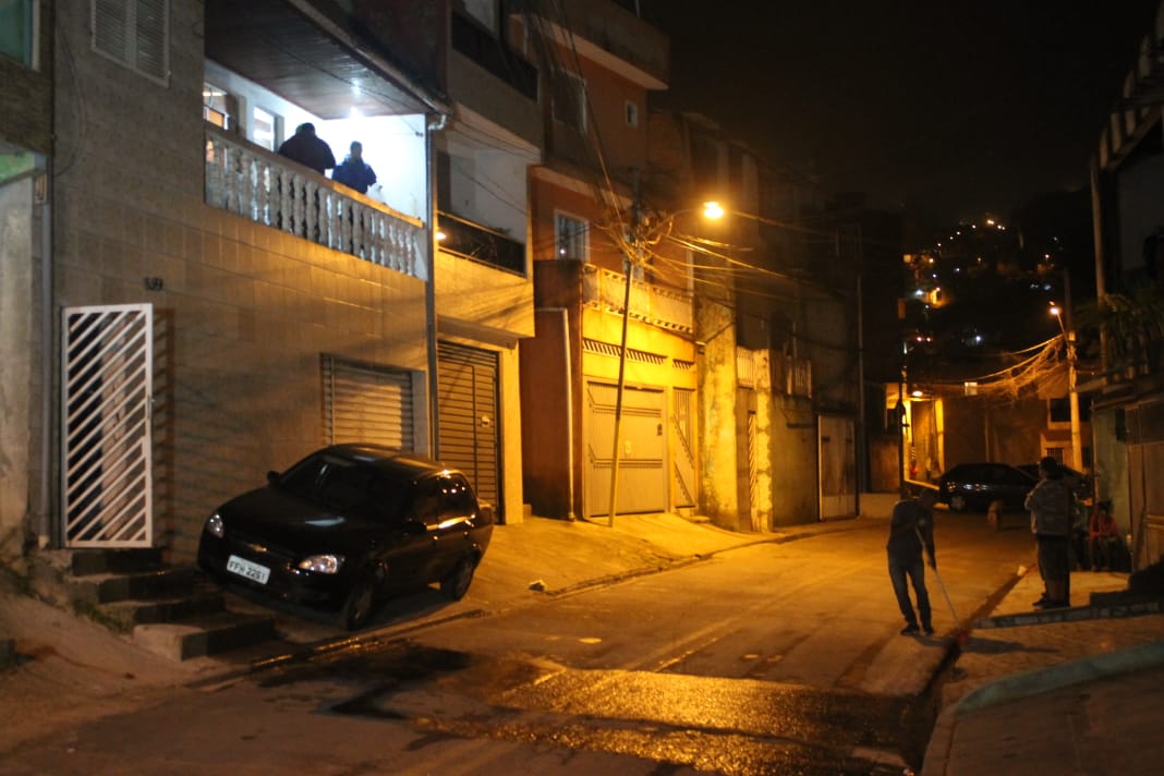 Homem atira em ex-companheira e na filha em Mauá - Leste Online