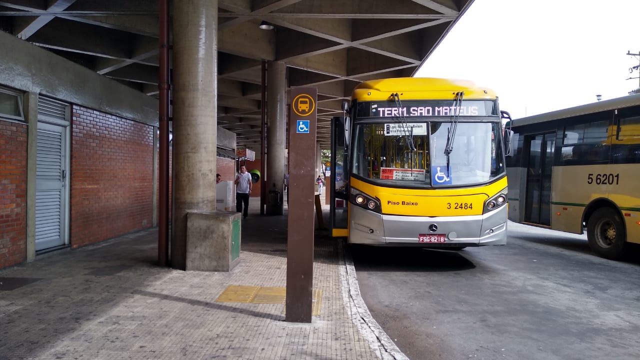 Ônibus - Leste Online