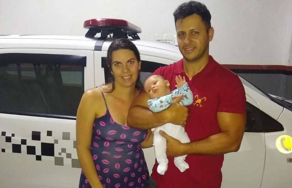 Casal e Bebê - Leste Online
