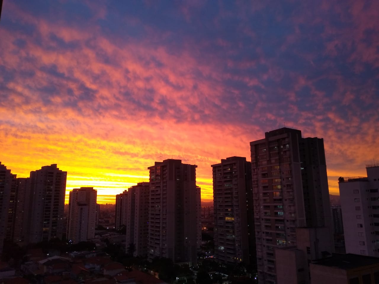 Entardecer SP - Leste Online