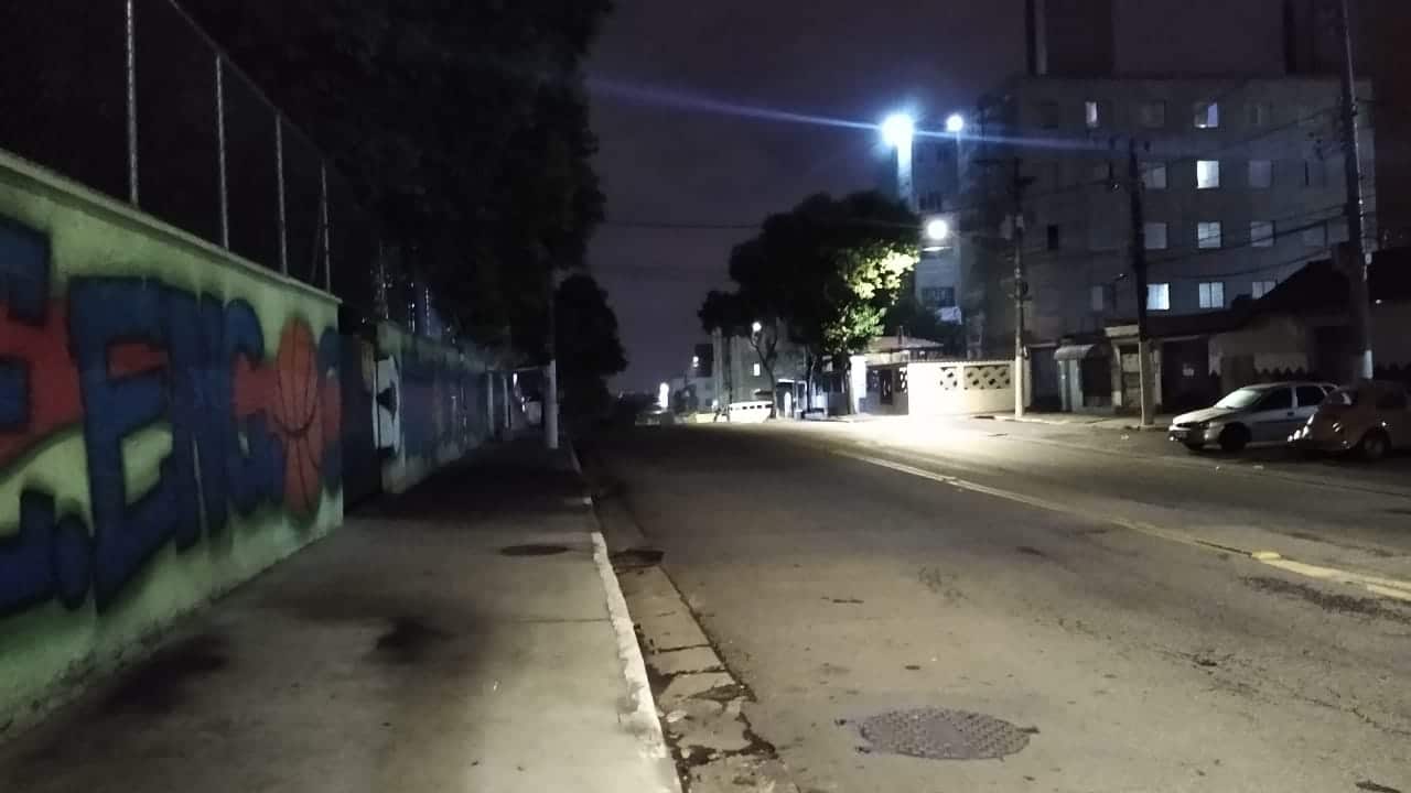 Ponto de Ônibus - Leste Online