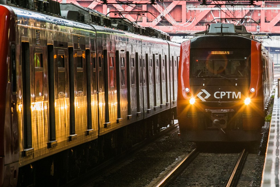 Trem da CPTM - Leste Online