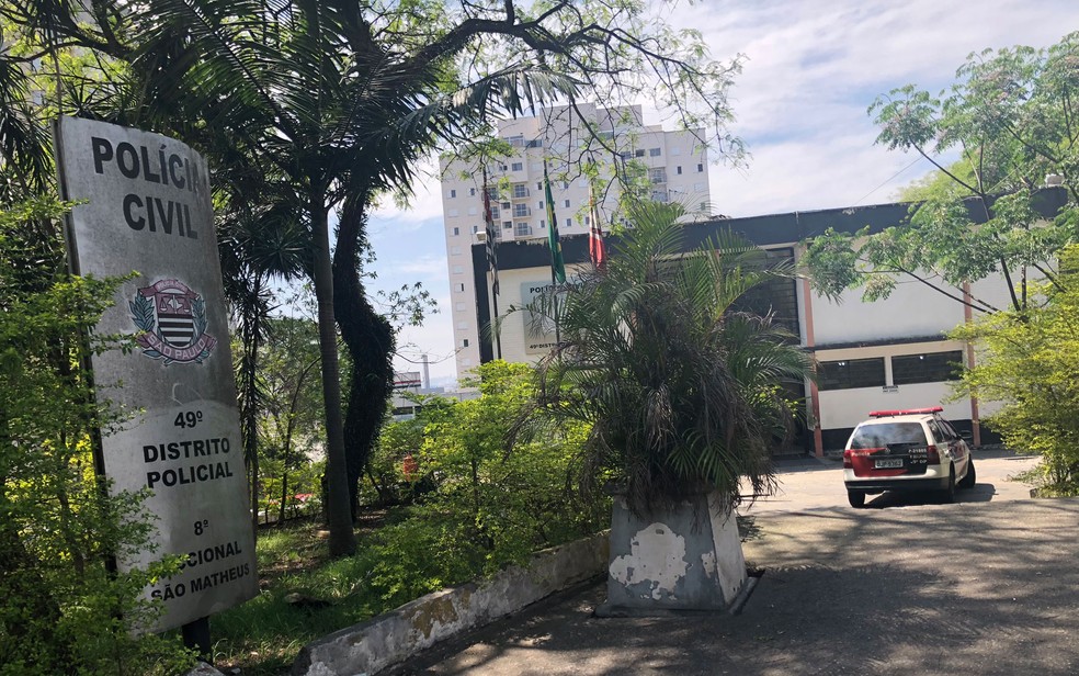49 DP - Leste Online
