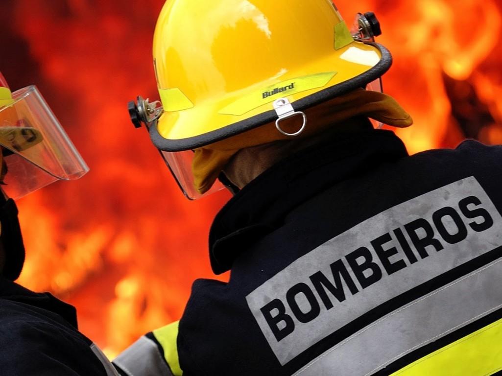 Bombeiros - Leste Online