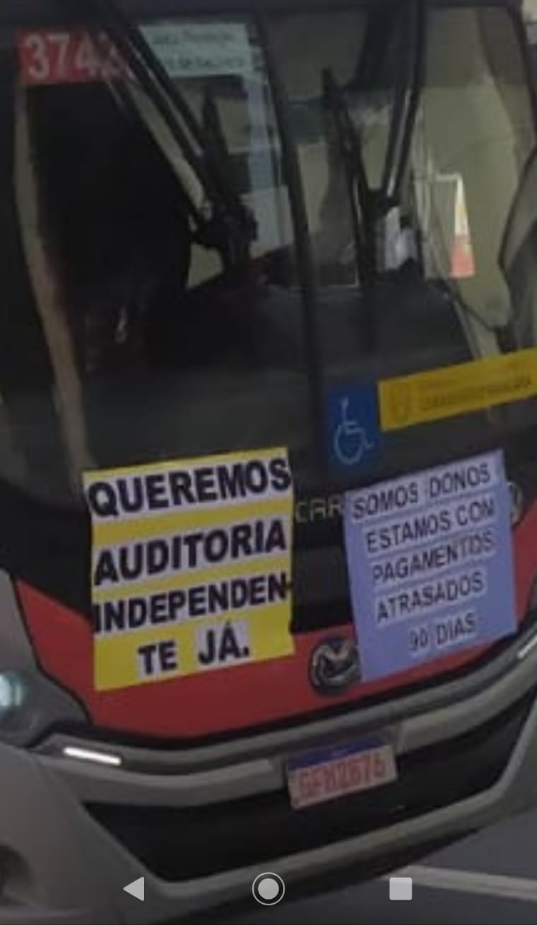 Cartazes - Leste Online