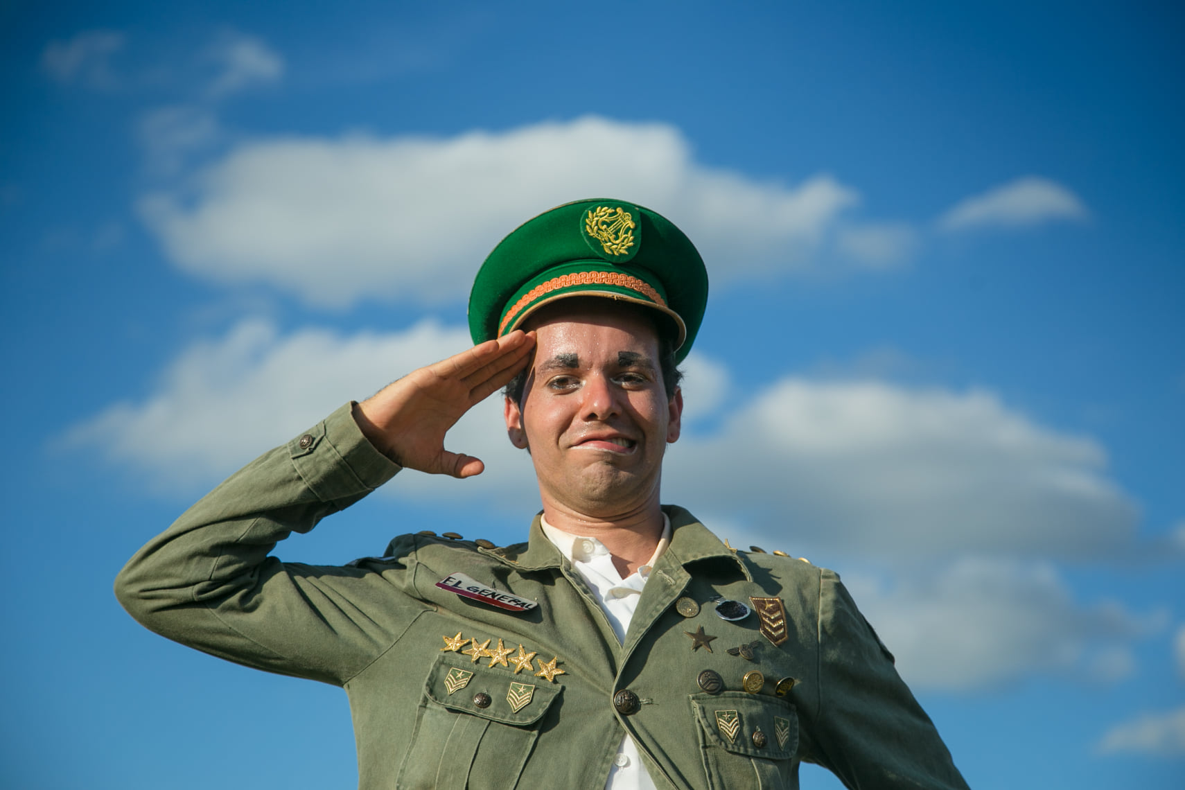 Exército Contra Nada - Leste Online