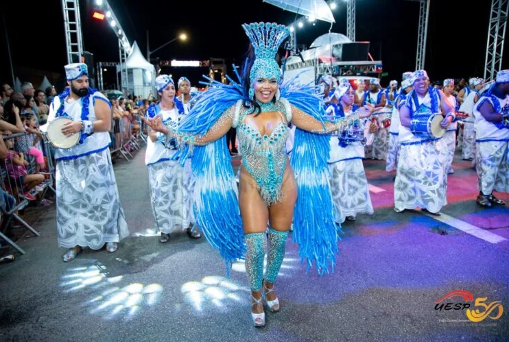 Desfile na Vila Esperança - Leste Online